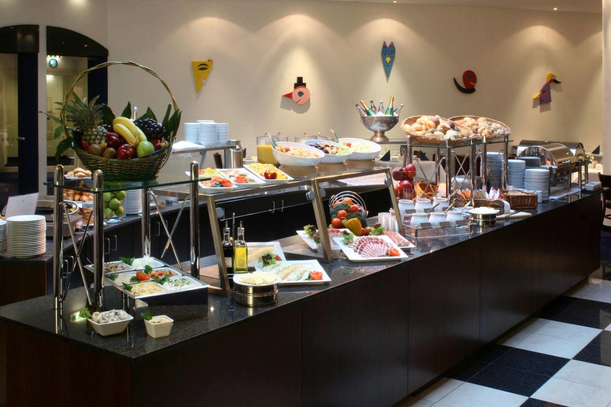 Holiday Inn Berlin City Center East Prenzlauer Berg By Ihg Exterior photo